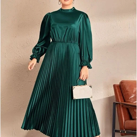 HOLIDAY DRESS 👗 NWOT - Picture 1 of 7